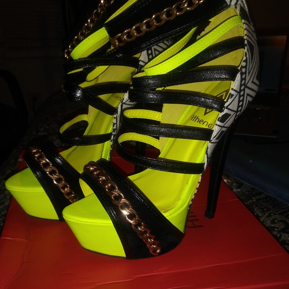 Straps and chains